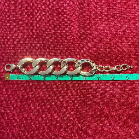 Vintage Custom Jewelry, Huge Necklace and Bracelet set - Picture 4 of 4